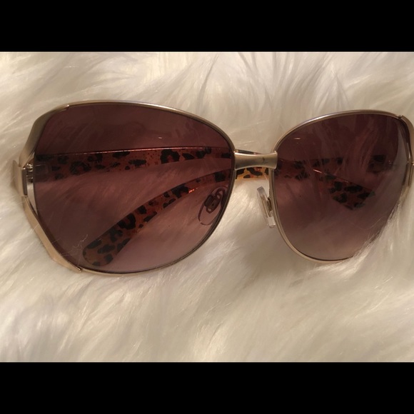 Steve Madden sunglasses - Picture 2 of 5